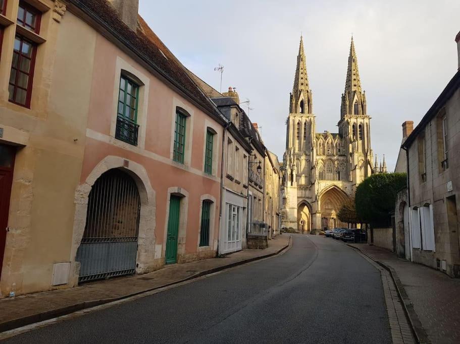 Le Petit Conte - Maison Calme En Centre Ville Sées Exterior foto